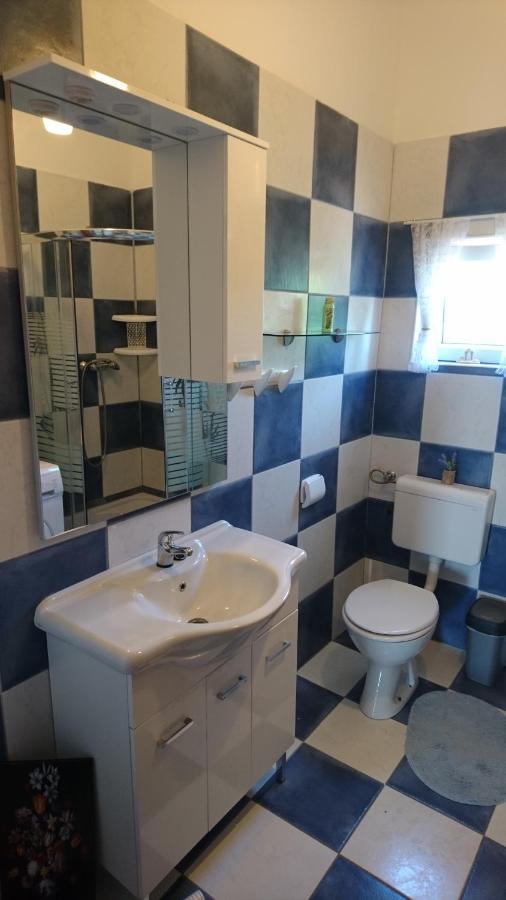 Apartman Vuleta Ražanac Exterior foto